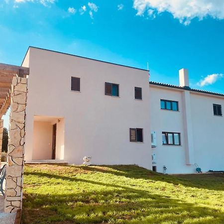 Villa Fluggi Near Labin Santalezi ภายนอก รูปภาพ
