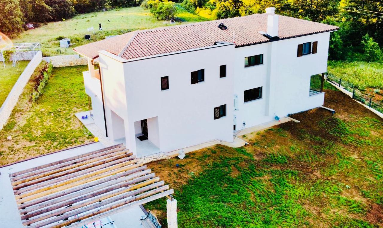 Villa Fluggi Near Labin Santalezi ภายนอก รูปภาพ