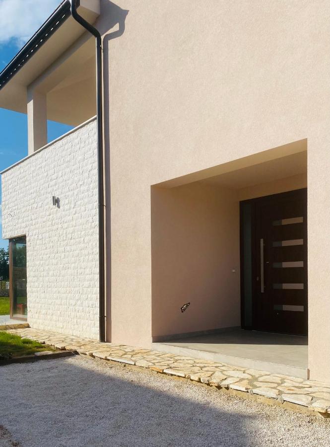 Villa Fluggi Near Labin Santalezi ภายนอก รูปภาพ