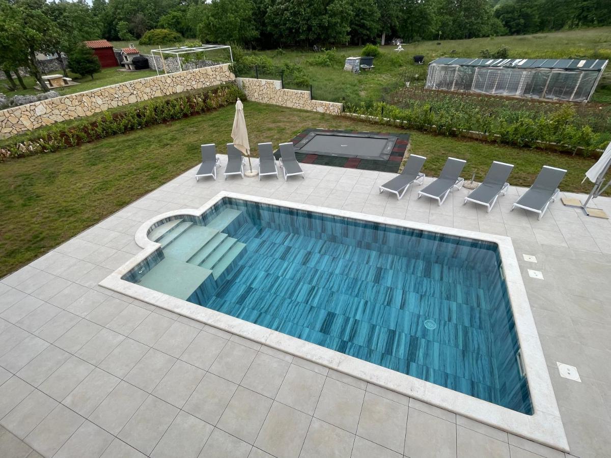 Villa Fluggi Near Labin Santalezi ภายนอก รูปภาพ